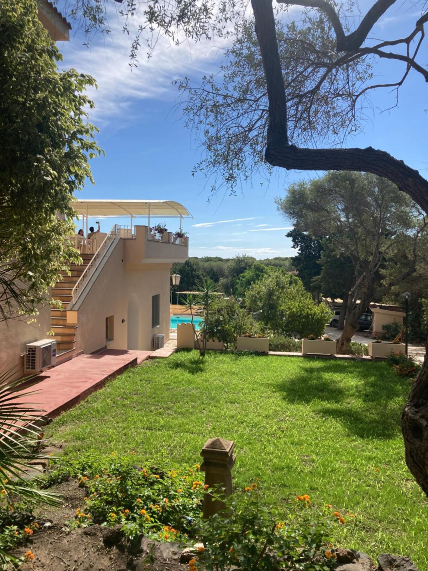 Hotel Villa Campana Cala Liberotto Extérieur photo