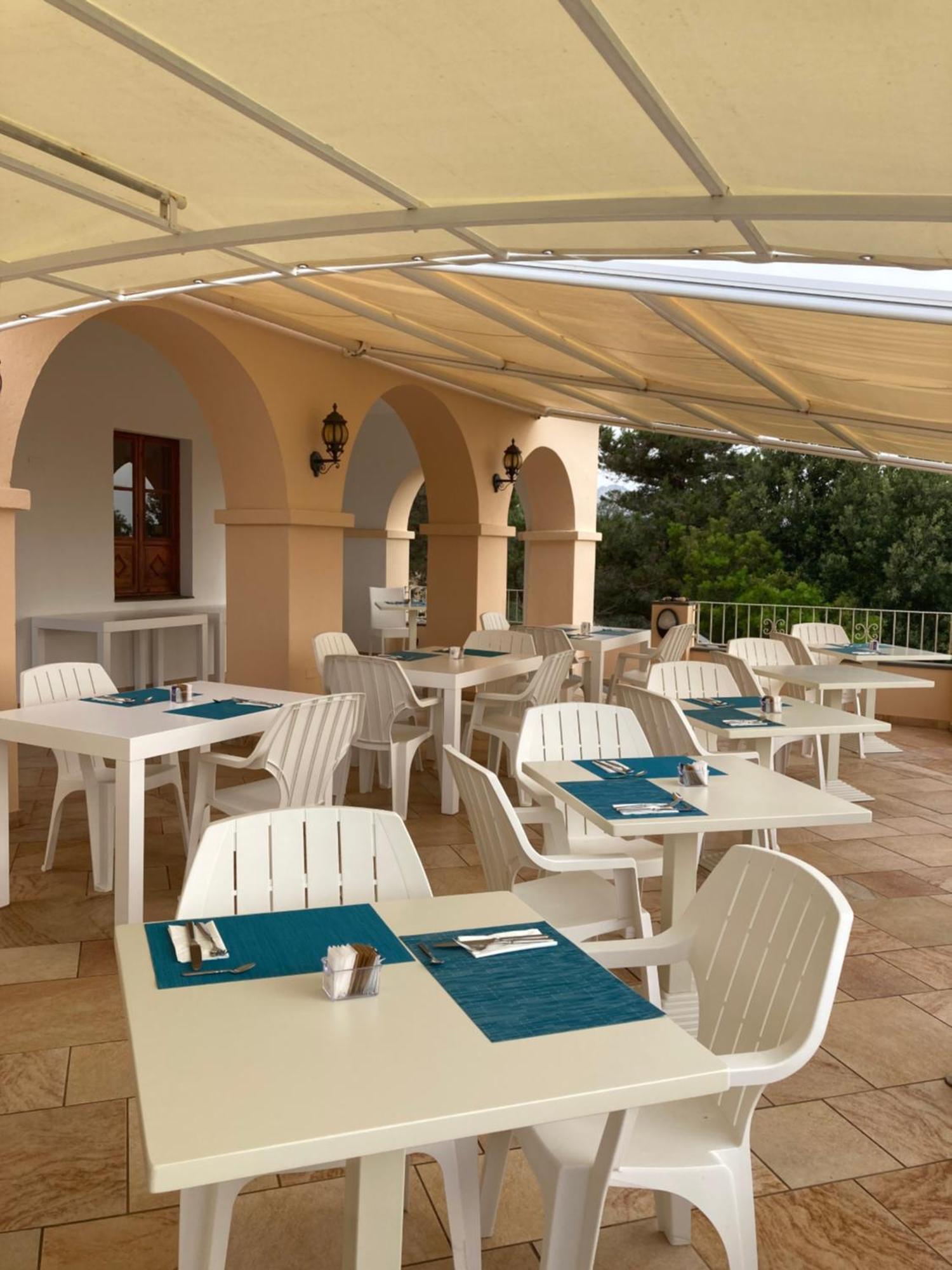 Hotel Villa Campana Cala Liberotto Extérieur photo