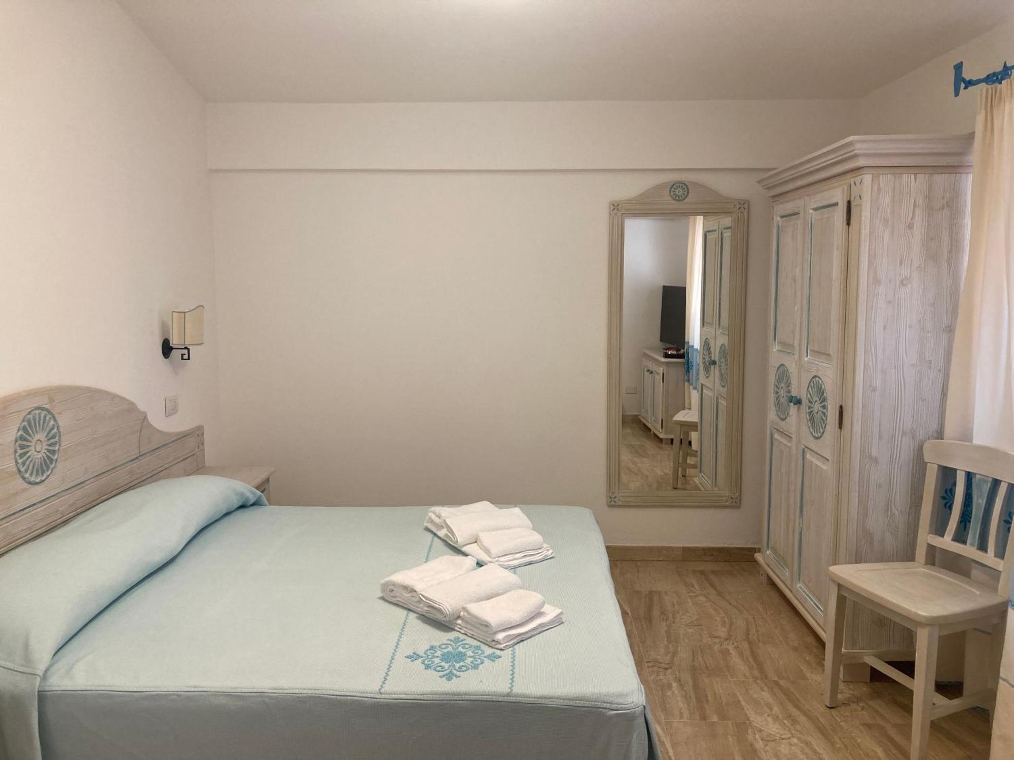 Hotel Villa Campana Cala Liberotto Extérieur photo